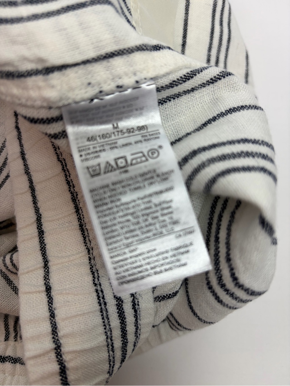 GAP Women's Linen Blend Pull on Shorts - Picture 4 of 6